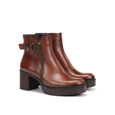 Dorking by Fluchos Bowy...