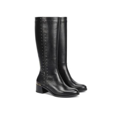 Dorking by Fluchos Kim...