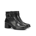 Dorking by Fluchos Macy...