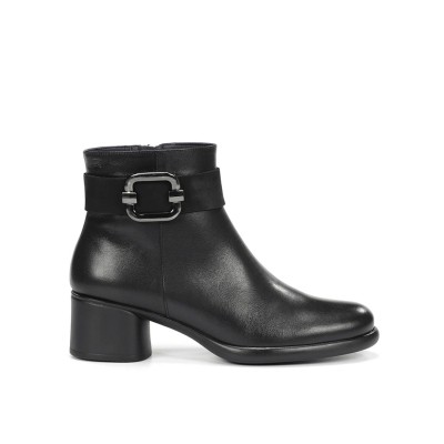 Dorking by Fluchos Macy... 2