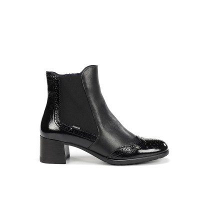 Dorking by Fluchos Ikia... 2