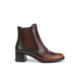 Dorking by Fluchos Ikia... 2