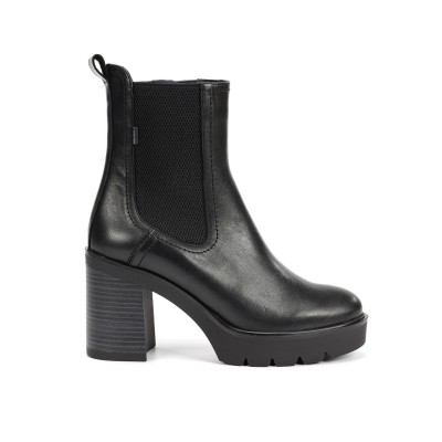 Dorking by Fluchos Alert... 2